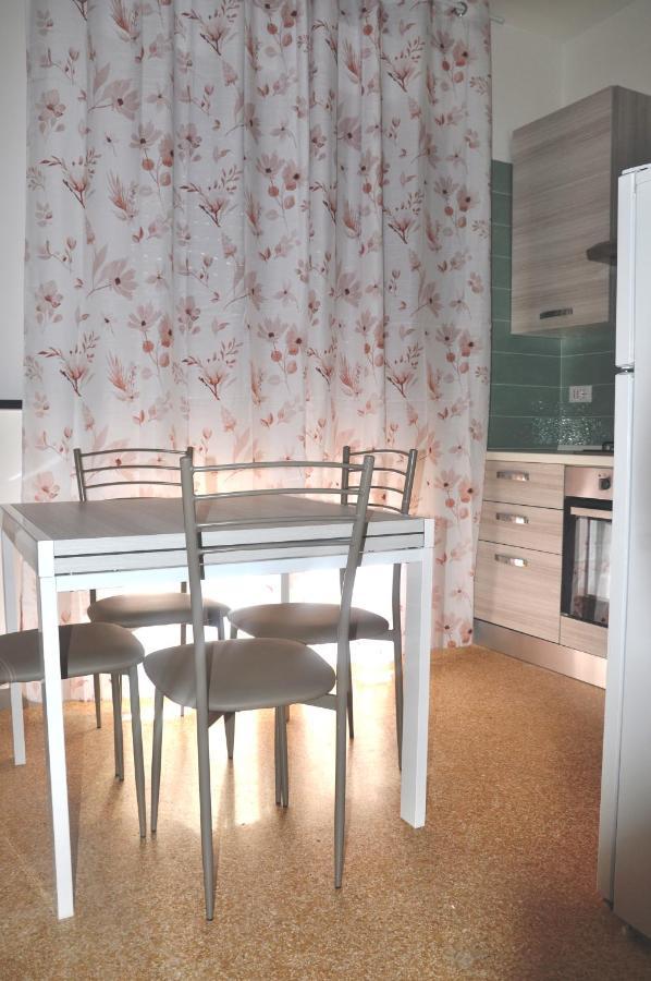 Appartamento Viale Repubblica 307 6 Pietra Ligure Esterno foto